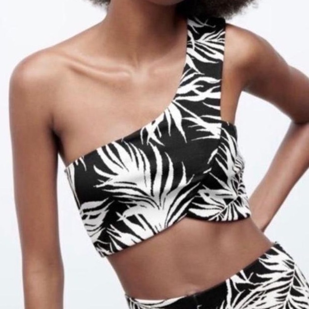 Zara Women S Black White Palm Leaf Print Jacquard One Shoulder Crop Top NWT